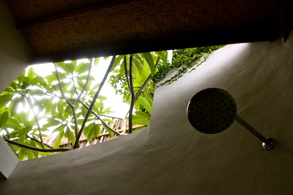 Outdoor bathroom villa in Umulas, Seminyak, Bali Outdoor bathroom villa in Umulas, Seminyak, Bali