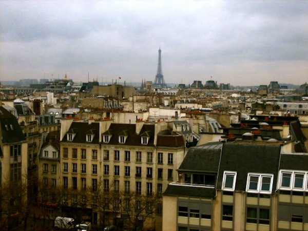 Gray Paris skyline Gray Paris skyline